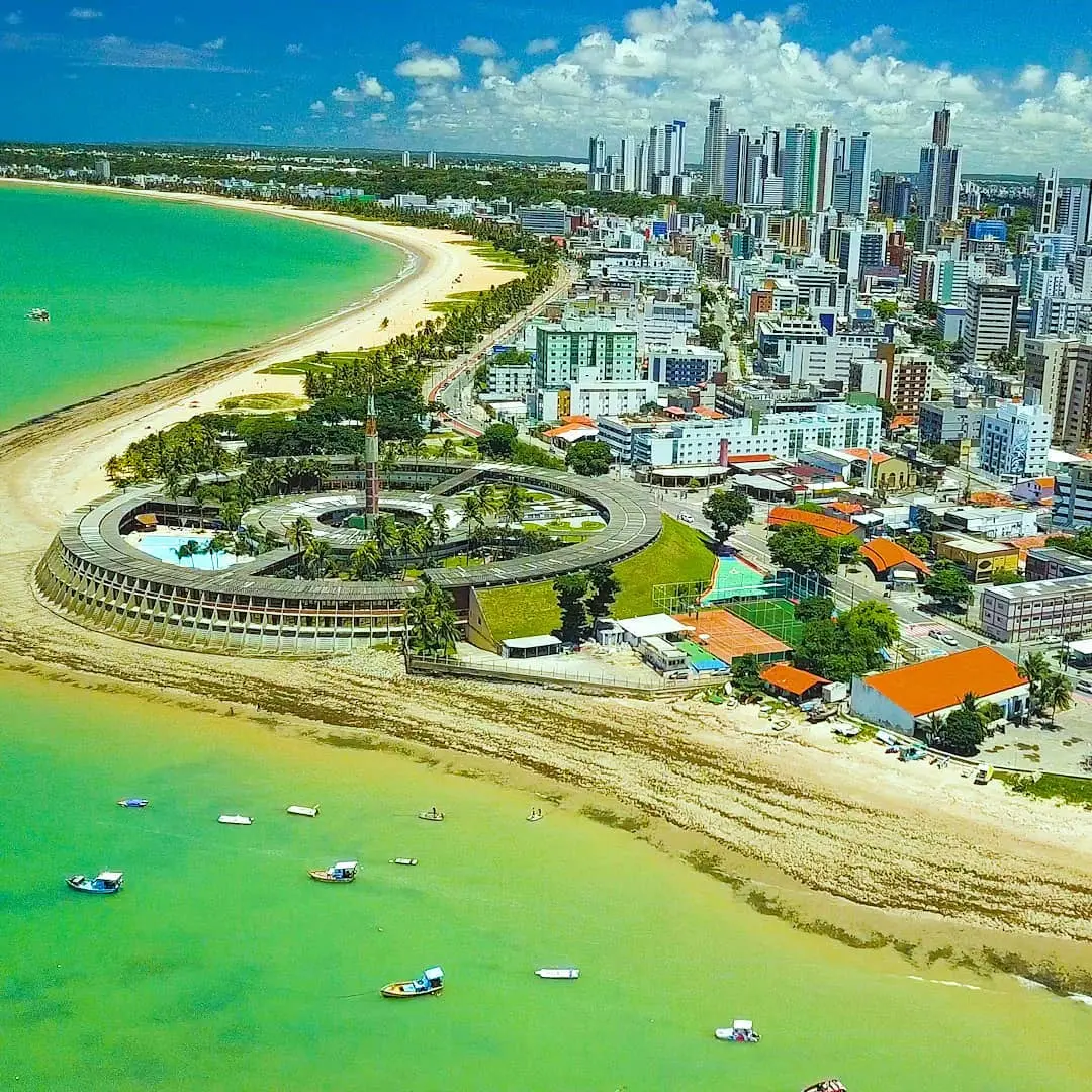 Onde ficar em João Pessoa? Que tal na praia de Tambaú!?